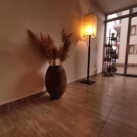 מלון Old Town 3*